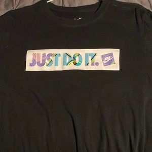 nike t shirt